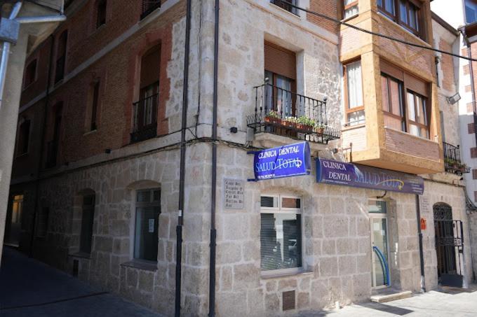 Apartamentos Turisticos Empecinado Roa Zewnętrze zdjęcie